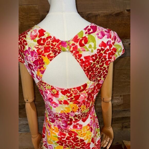 GUESS Floral tulip style Dress cap sleeves bow embellishments Size 6 super cute - Picture 6 of 16